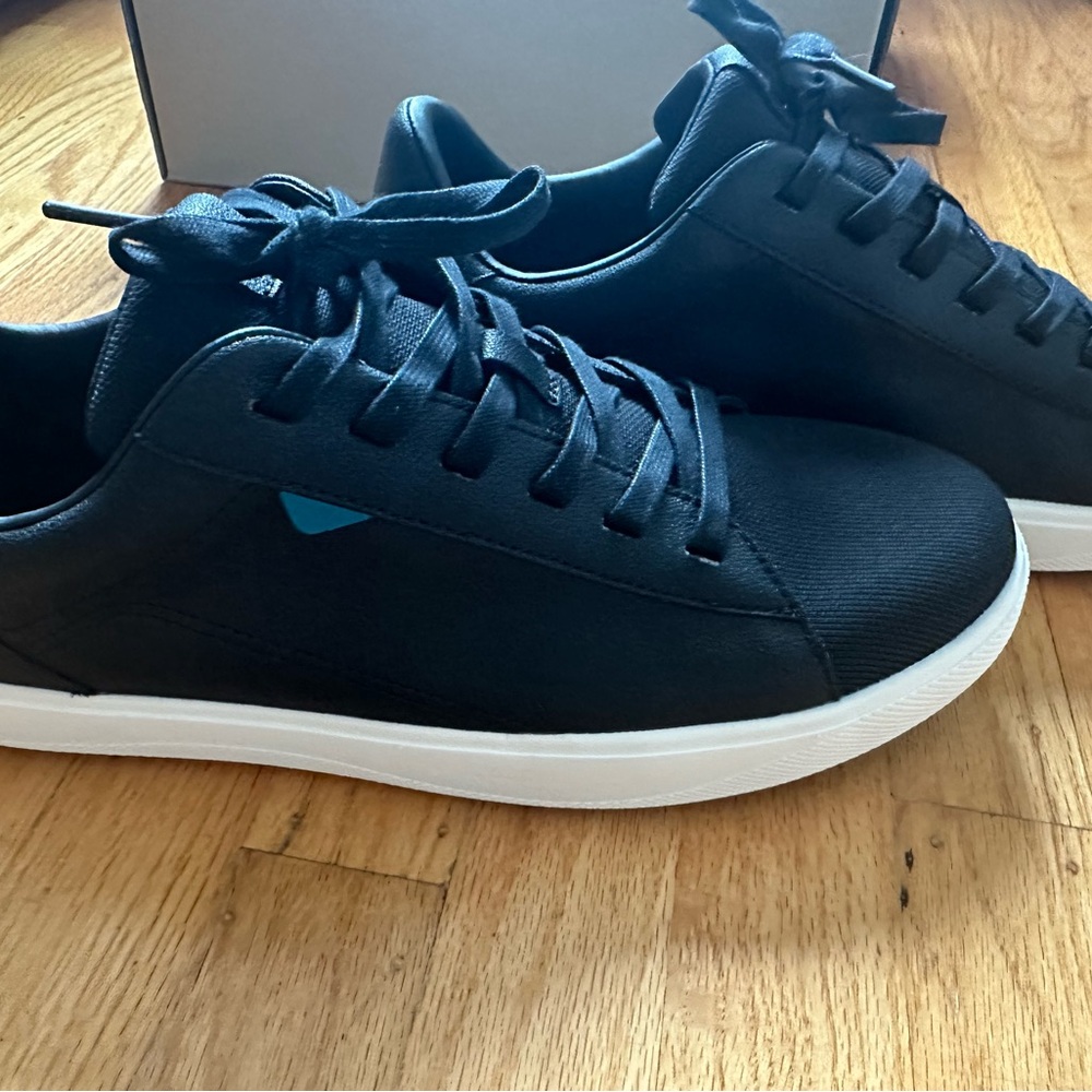 Vessi Black waterproof Sneakers - Picture 2 of 12
